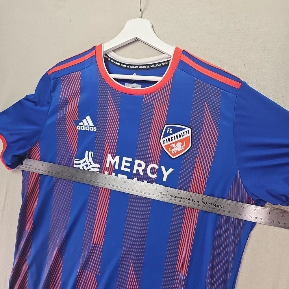 Adidas FC Cincinnati 2019 MLS Inaugural Season Mercy Health Soccer Jersey Men XL - Picture 4 of 8
